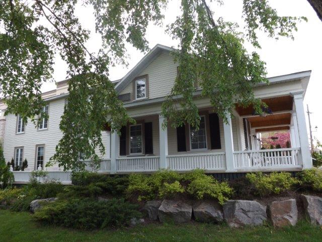 The White House next door to Best Westrn Plus Perth Parkside Inn and Spa on Wilson ST